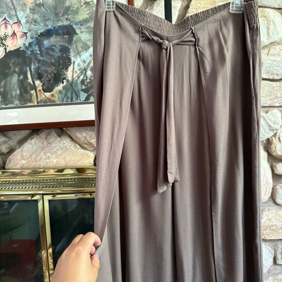 NWT Torrid women’s plus pleat front crepe wide leg pants size 2 - Picture 5 of 11